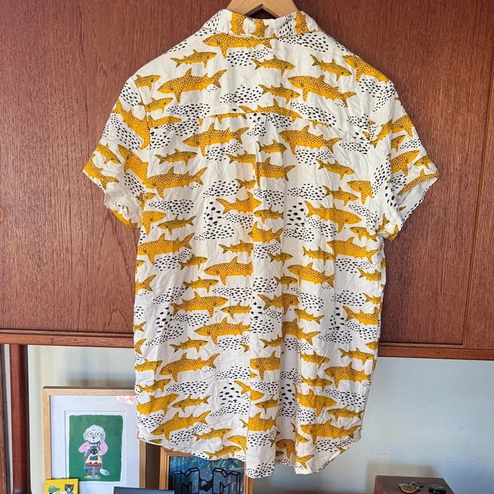 Nooworks Hard to Find Joyce Button Down Shirt - Yellow Sharks on White. Sz XL - Picture 5 of 9